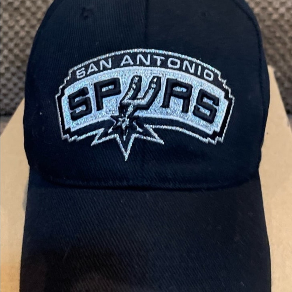 Reebok Black San Antonio Spurs Hat